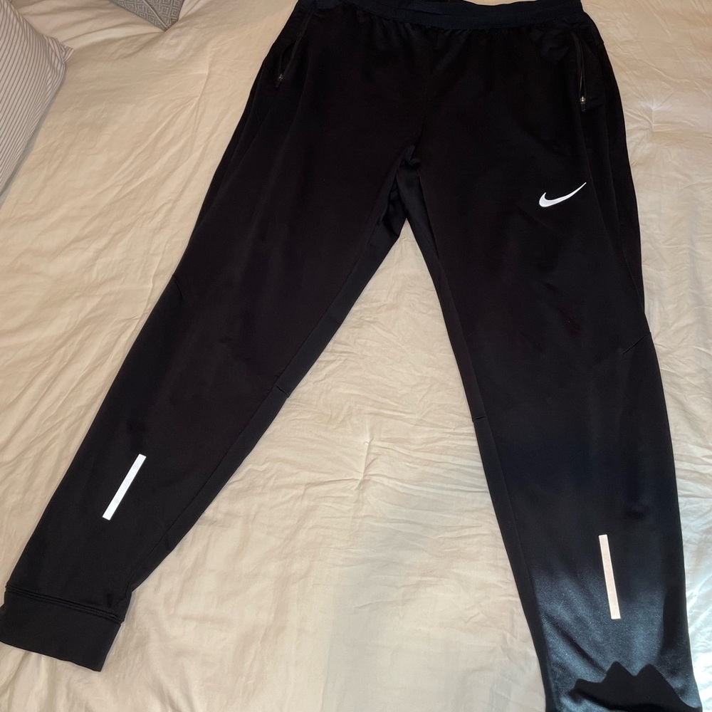 Mens Nike Phenom Joggers - Size L